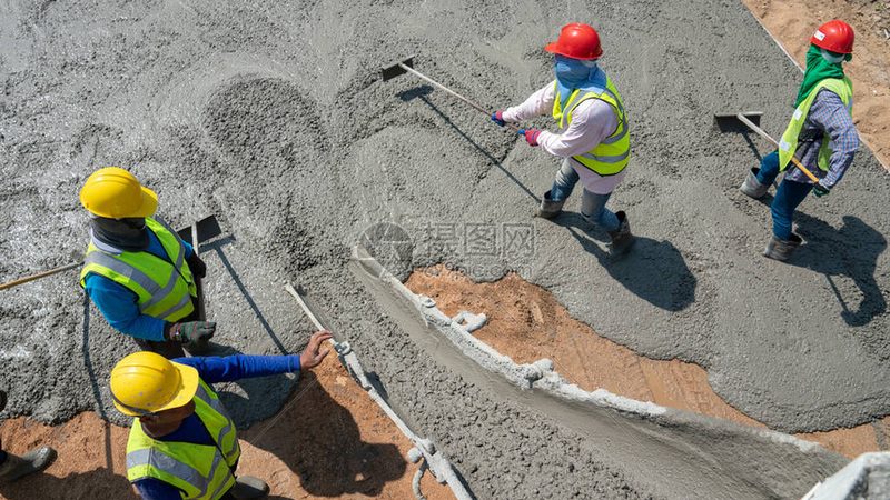成都建筑工程施工资质办理：流程详解与注意事项